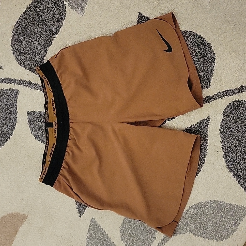 Nike Pro Dry Fit Athletic Shorts, Size Medium, EUC
